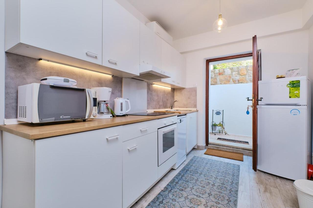Cappelli Apartments - Losinj マリ・ロシニュ エクステリア 写真